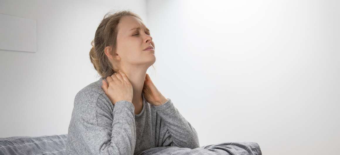 Lindring af symptomer på tør hals