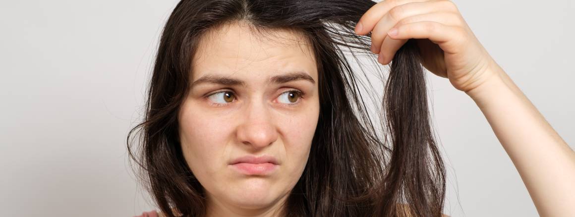Hvad er årsagerne til beskadiget hår?